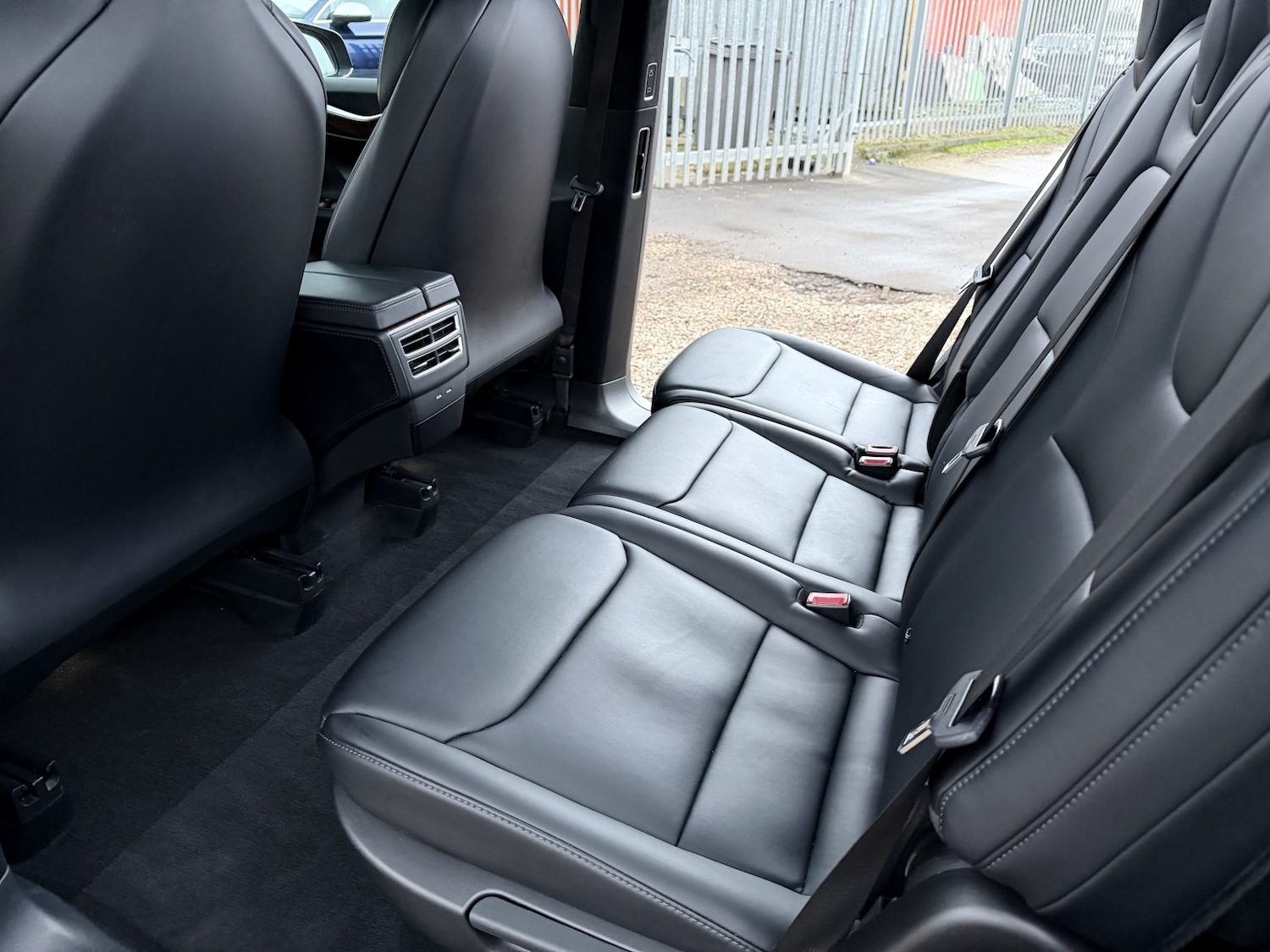 Used Tesla Model X 2018 for sale - 76716161: Photo 31