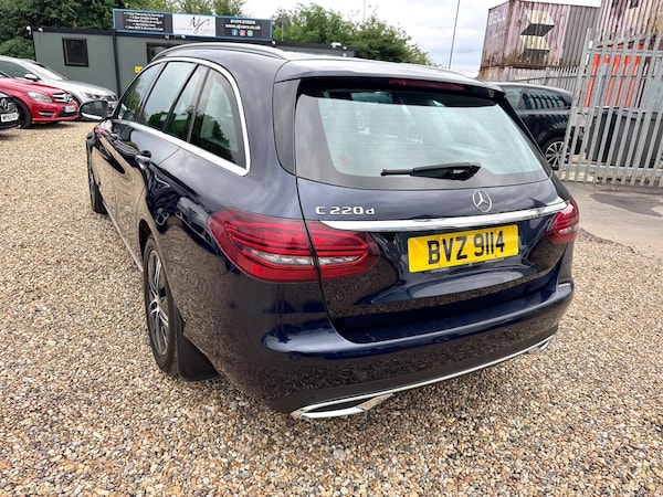 Used Mercedes-Benz C-Class 2018 for sale - 75330182: Photo 8