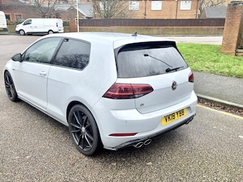 Used Volkswagen Golf 2018 for sale - 77681807: Photo