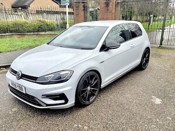Used Volkswagen Golf 2018 for sale - 77681807: Photo