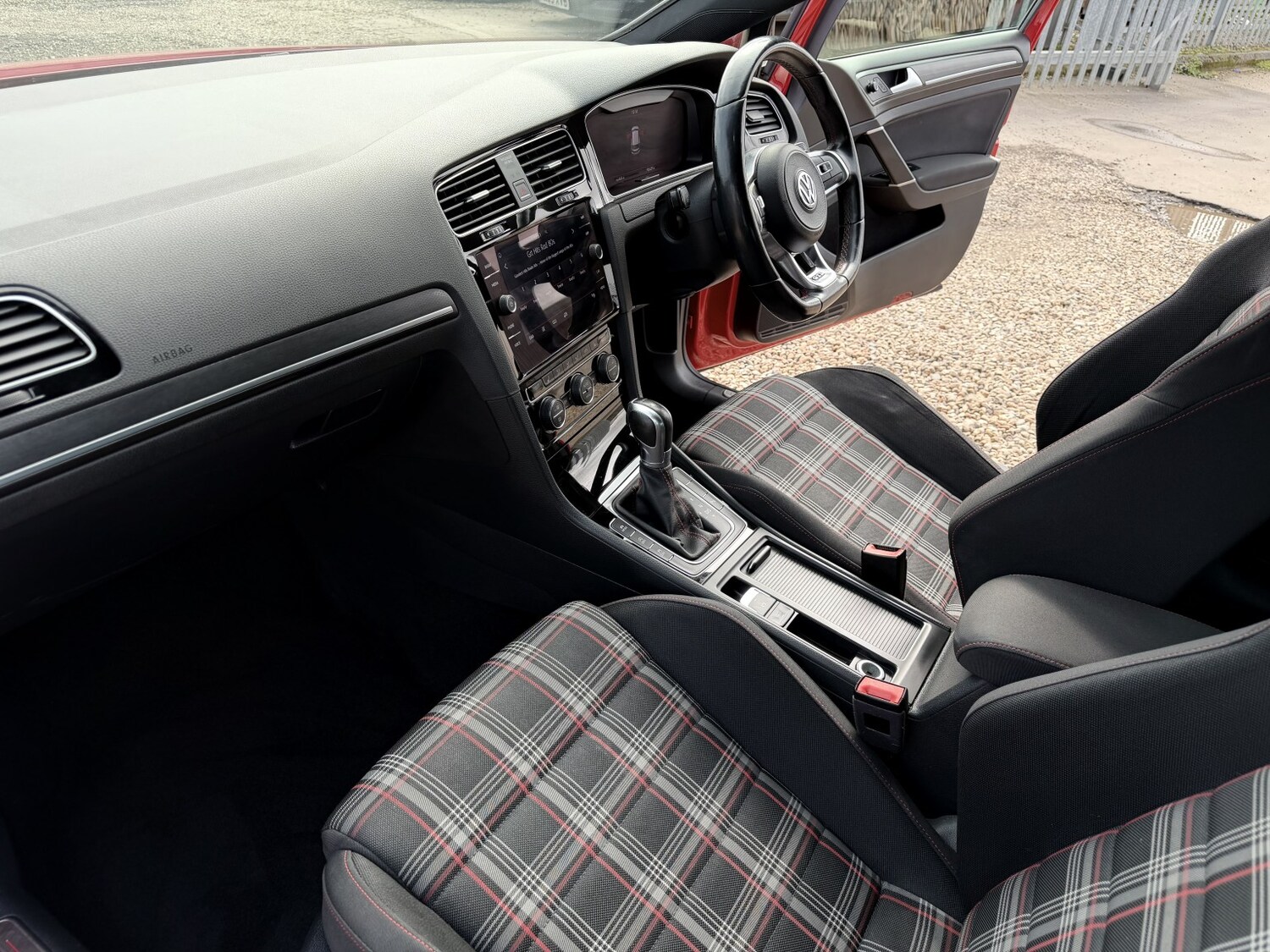 Used Volkswagen Golf 2018 for sale - 77915681: Photo 16