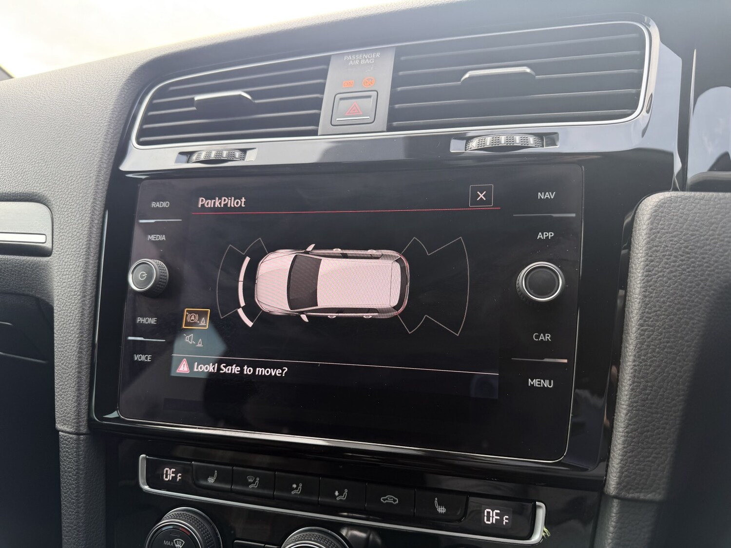 Used Volkswagen Golf 2018 for sale - 77915681: Photo 19