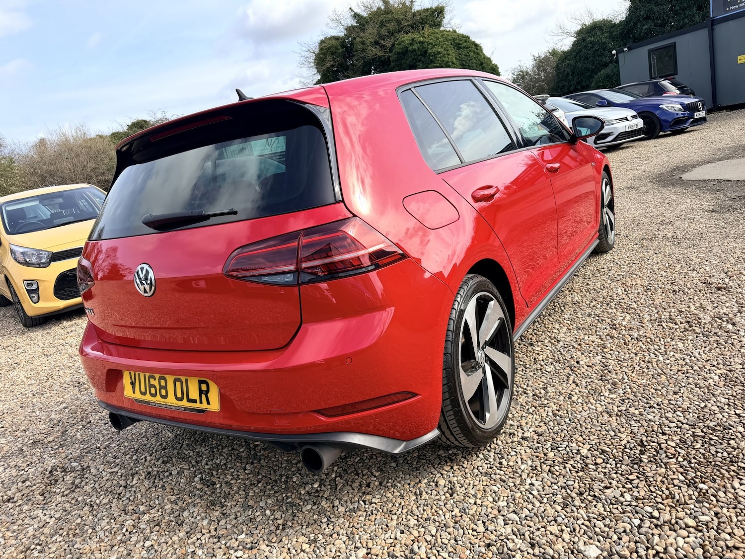 Used Volkswagen Golf 2018 for sale - 77915681: Photo 3