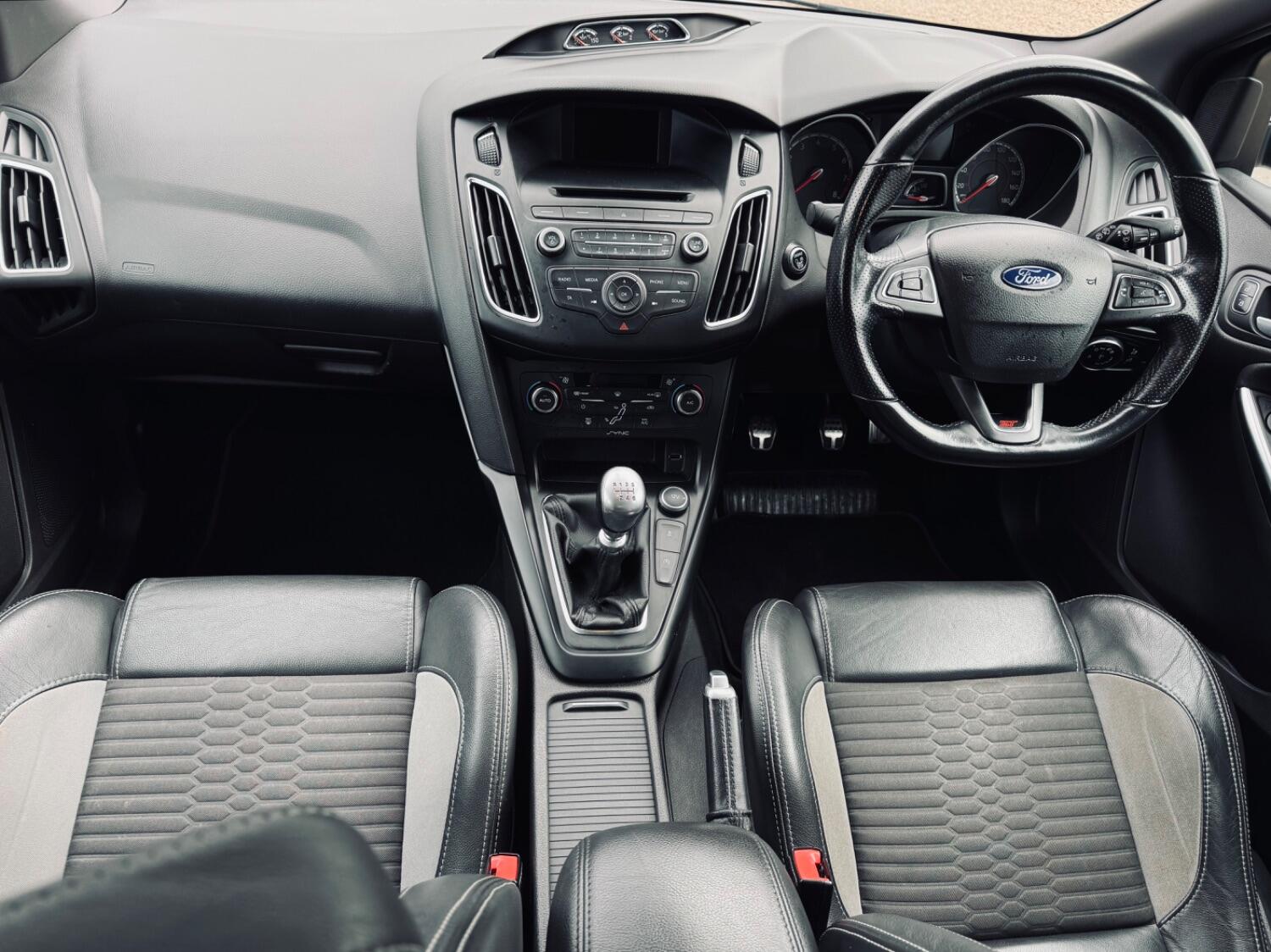 Used Ford Focus 2015 for sale - 76045664: Photo 17