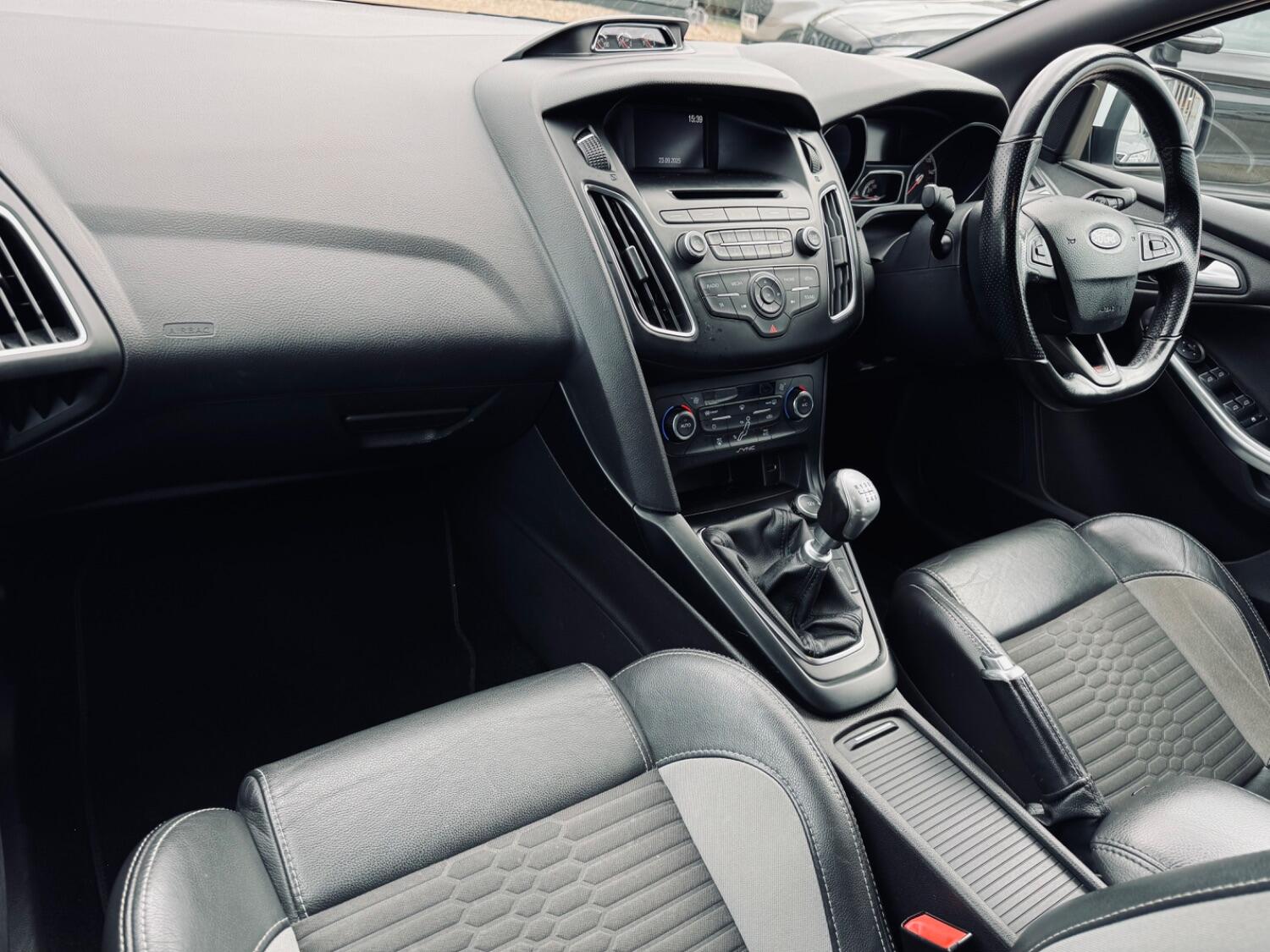 Used Ford Focus 2015 for sale - 76045664: Photo 22