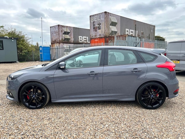 Used Ford Focus 2016 for sale - 76313995: Photo 11