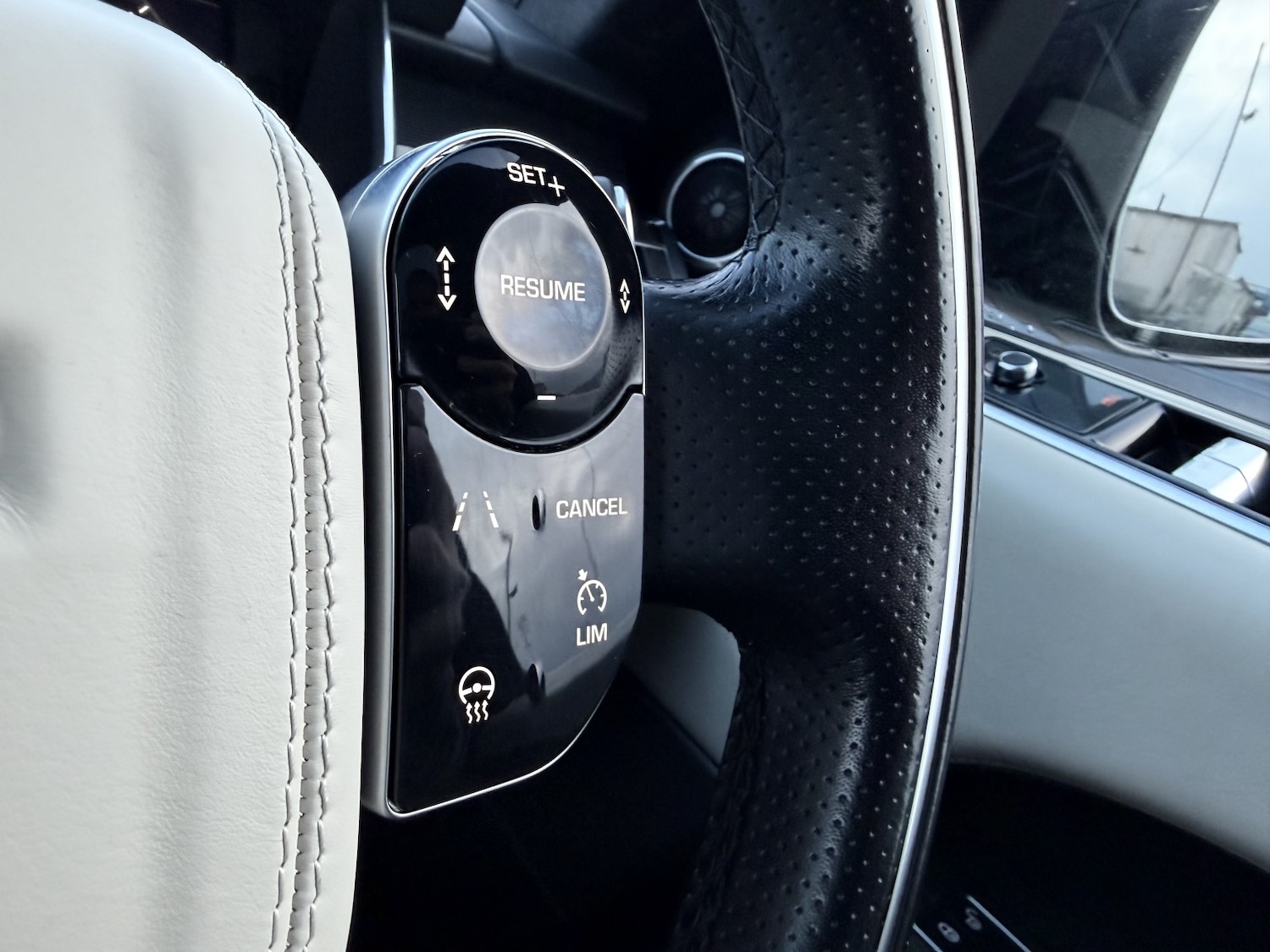 Used Land Rover Range Rover Sport 2018 for sale - 77033086: Photo 32