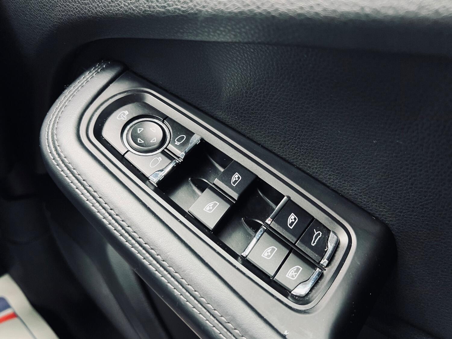 Used Porsche Macan 2018 for sale - 76716183: Photo 35