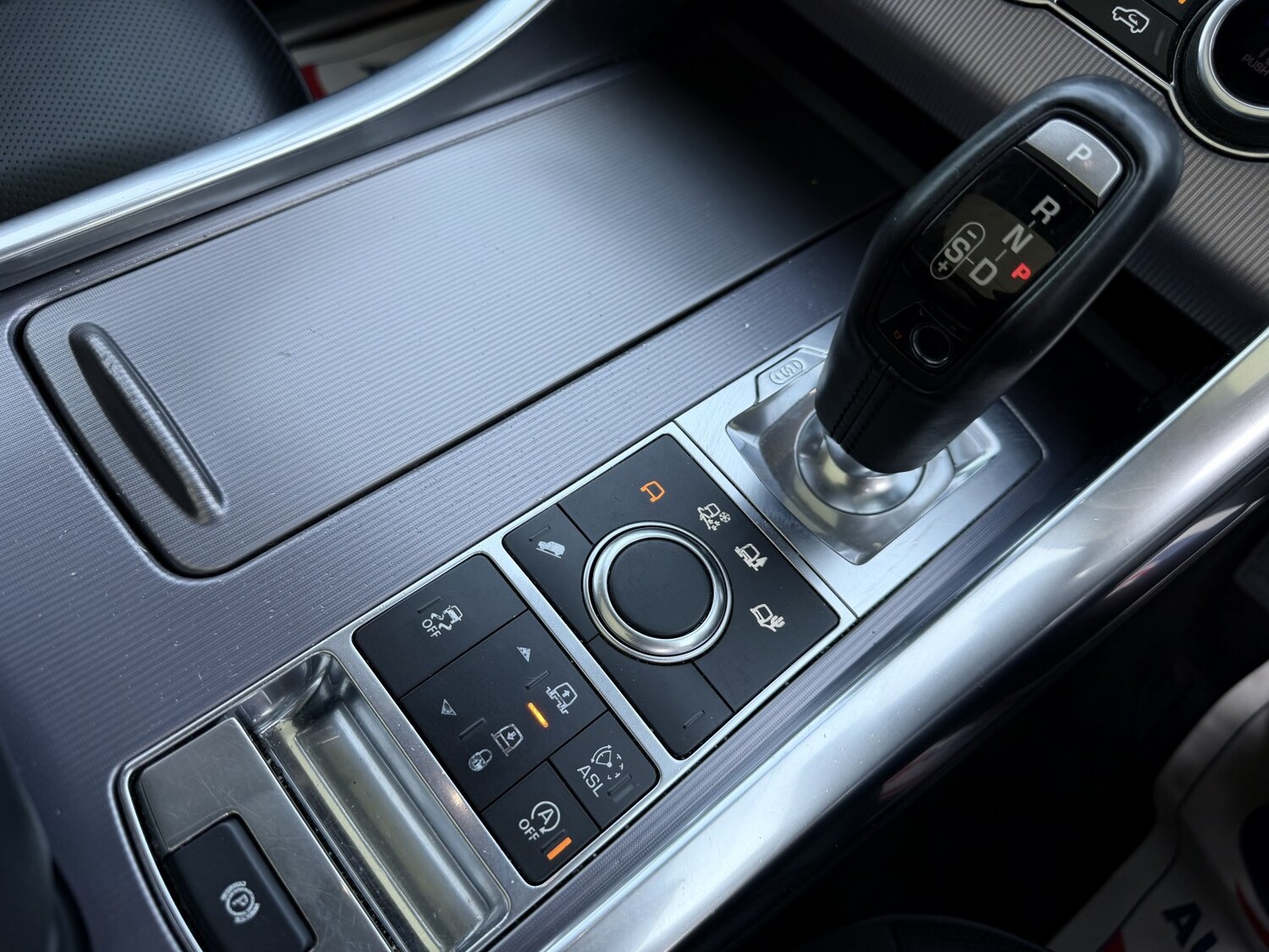 Used Land Rover Range Rover Sport 2015 for sale - 77961930: Photo 23