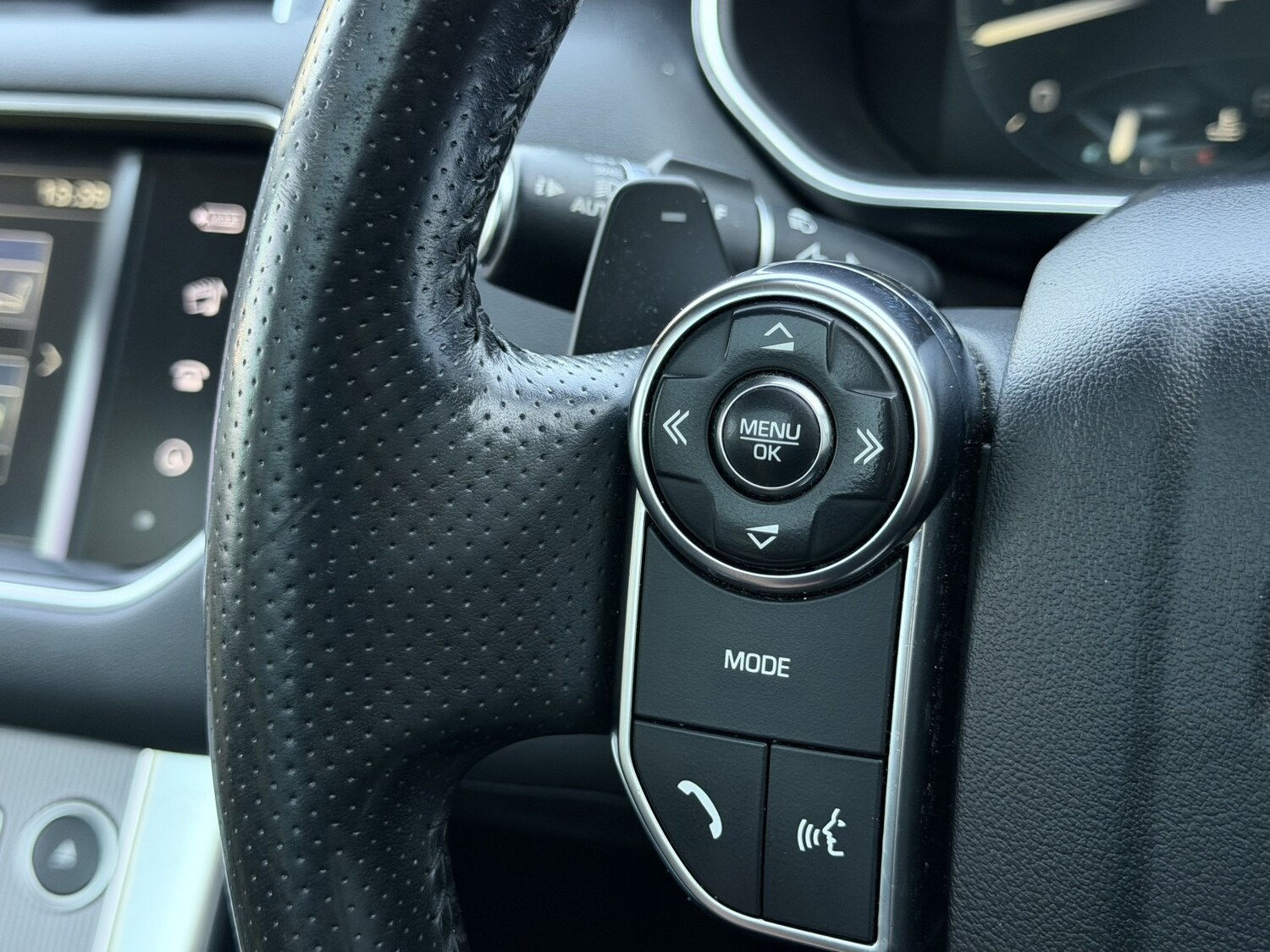 Used Land Rover Range Rover Sport 2015 for sale - 77961930: Photo 25