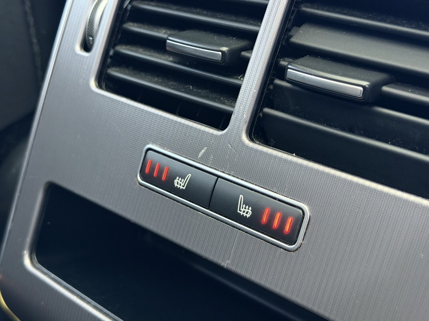 Used Land Rover Range Rover Sport 2015 for sale - 77961930: Photo 30