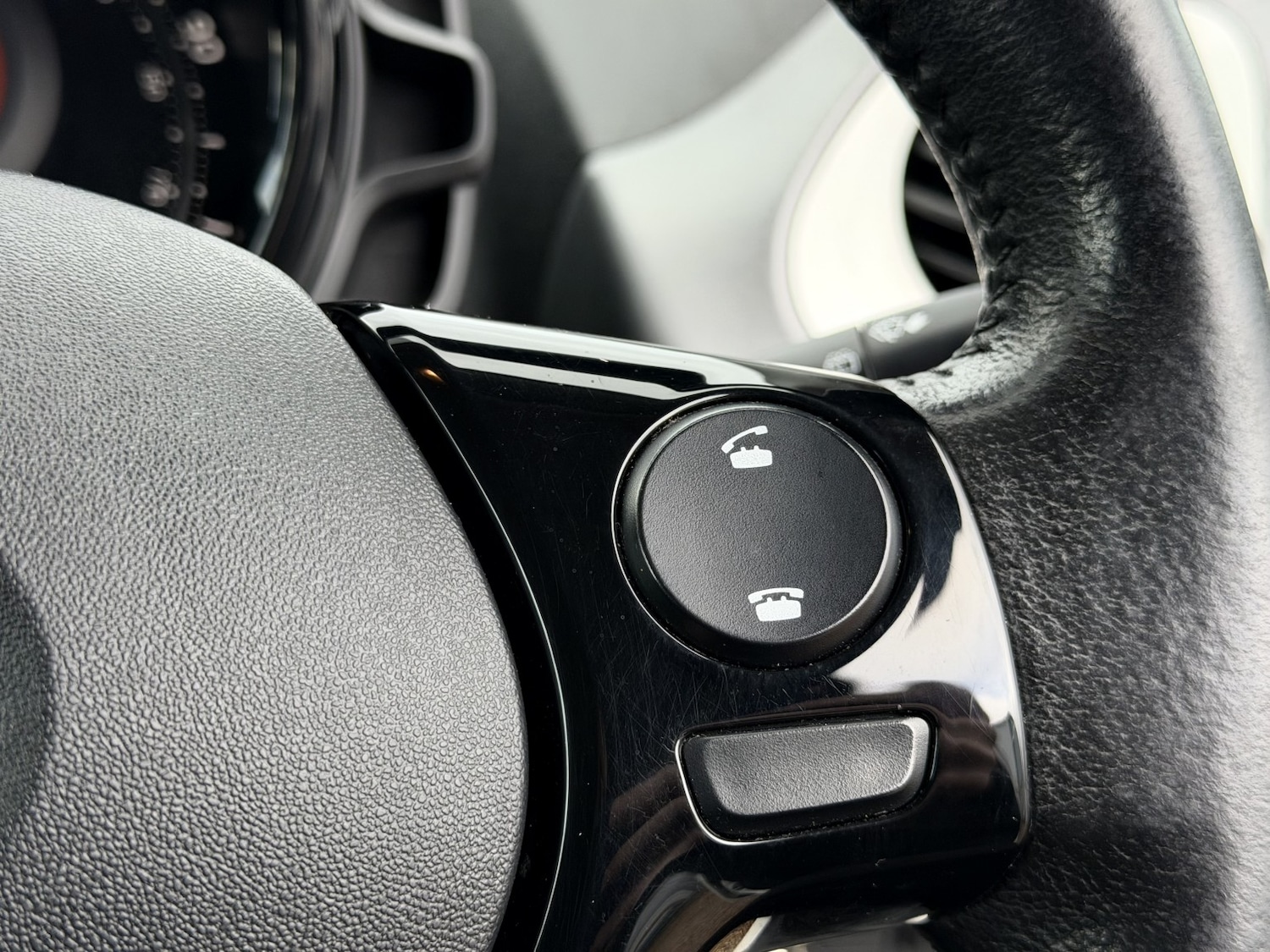 Used Toyota AYGO 2018 for sale - 77622504: Photo 26