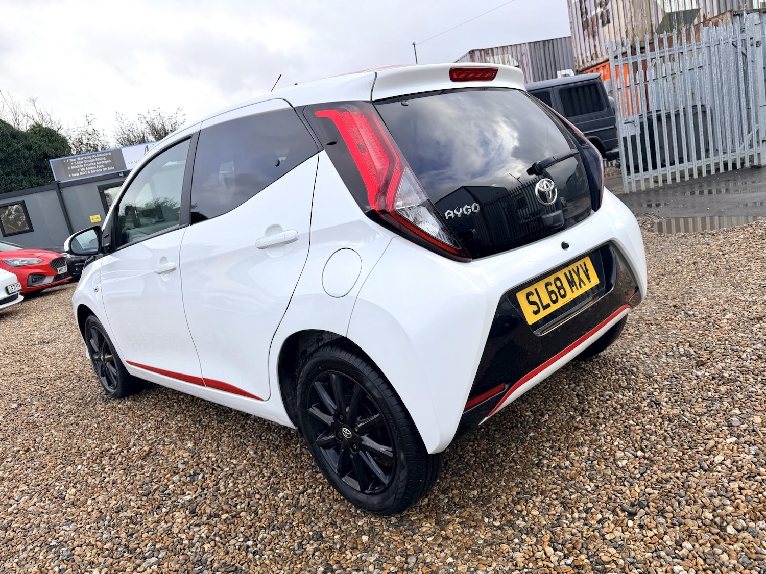 Used Toyota AYGO 2018 for sale - 77622504: Photo 9