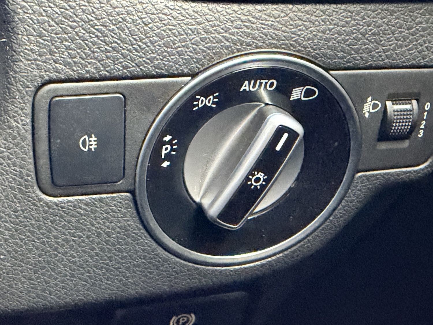 Used Mercedes-Benz A-Class 2017 for sale - 76713119: Photo 30