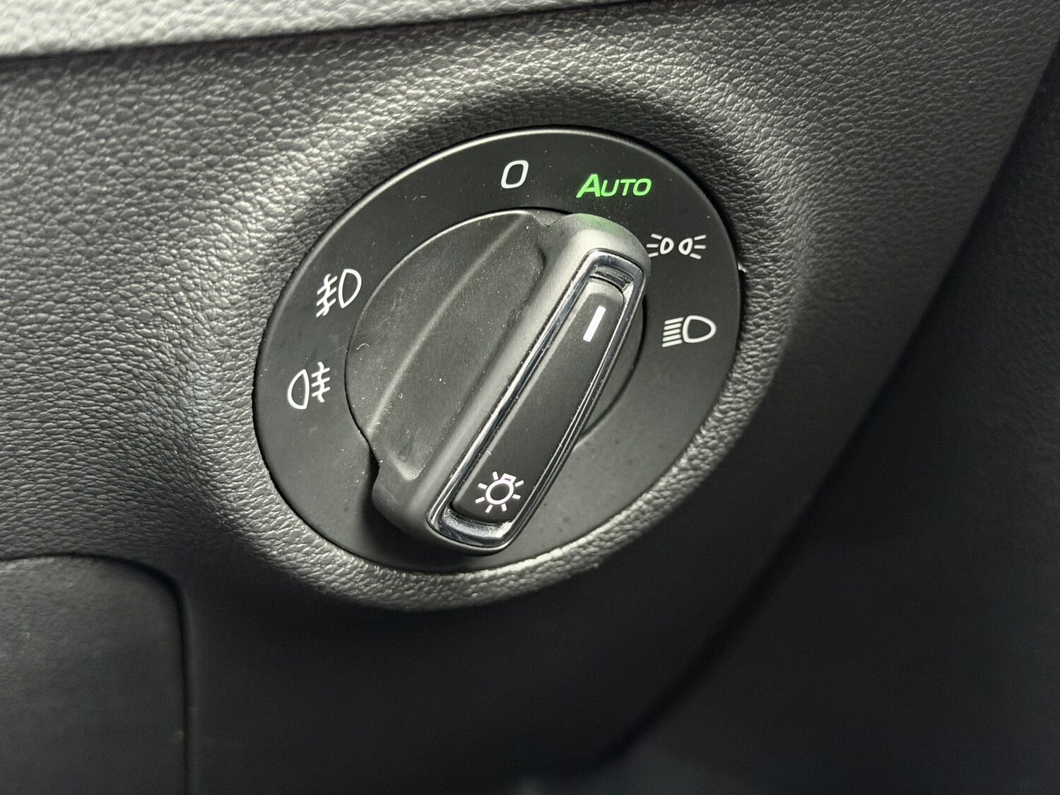 Used Skoda Karoq 2020 for sale - 77069099: Photo 33