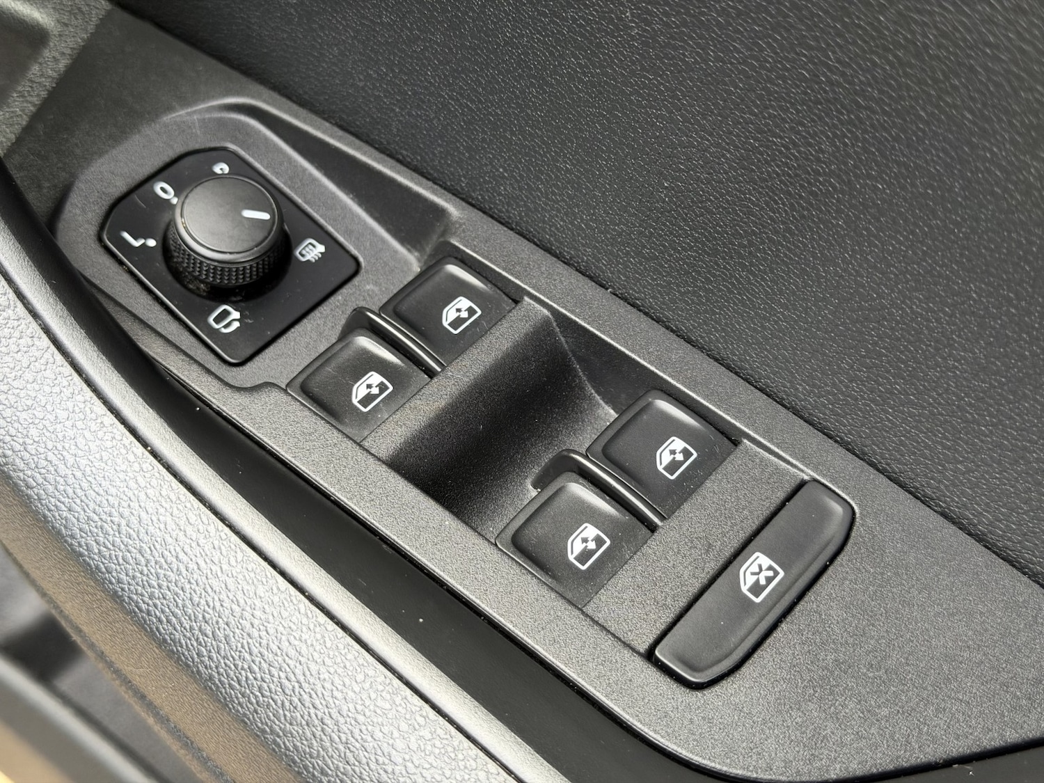 Used Skoda Karoq 2020 for sale - 77069099: Photo 34