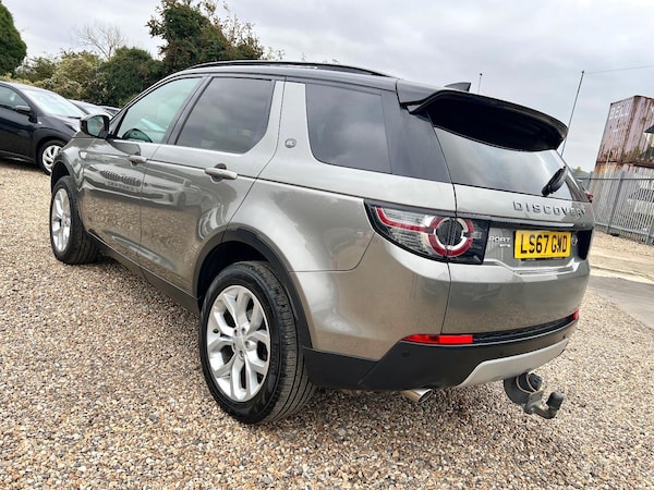 Used Land Rover Discovery Sport 2017 for sale - 76293282: Photo 10
