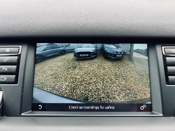 Used Land Rover Discovery Sport 2017 for sale - 76293282: Photo 20