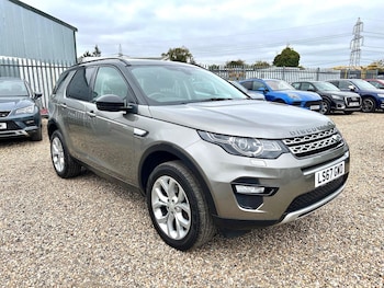 Used Land Rover Discovery Sport 2017 for sale - 76293282: Photo 2