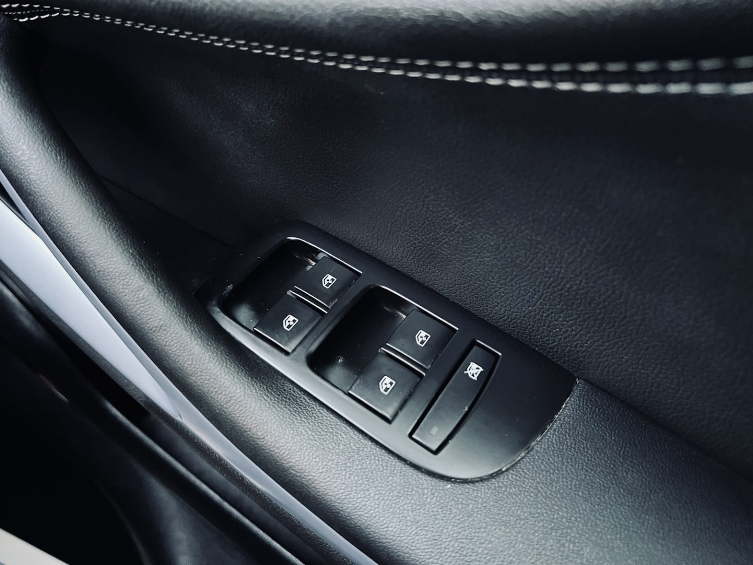 Used Vauxhall Zafira 2017 for sale - 77008176: Photo 33