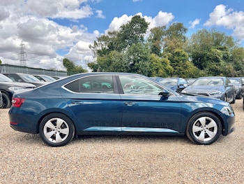 Used Skoda Superb 2016 for sale - 79463440: Photo