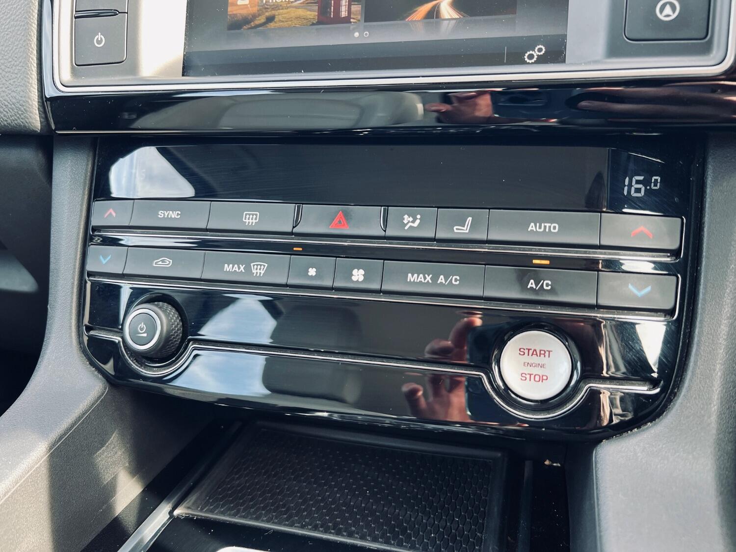 Used Jaguar F-Pace 2016 for sale - 77830096: Photo 23