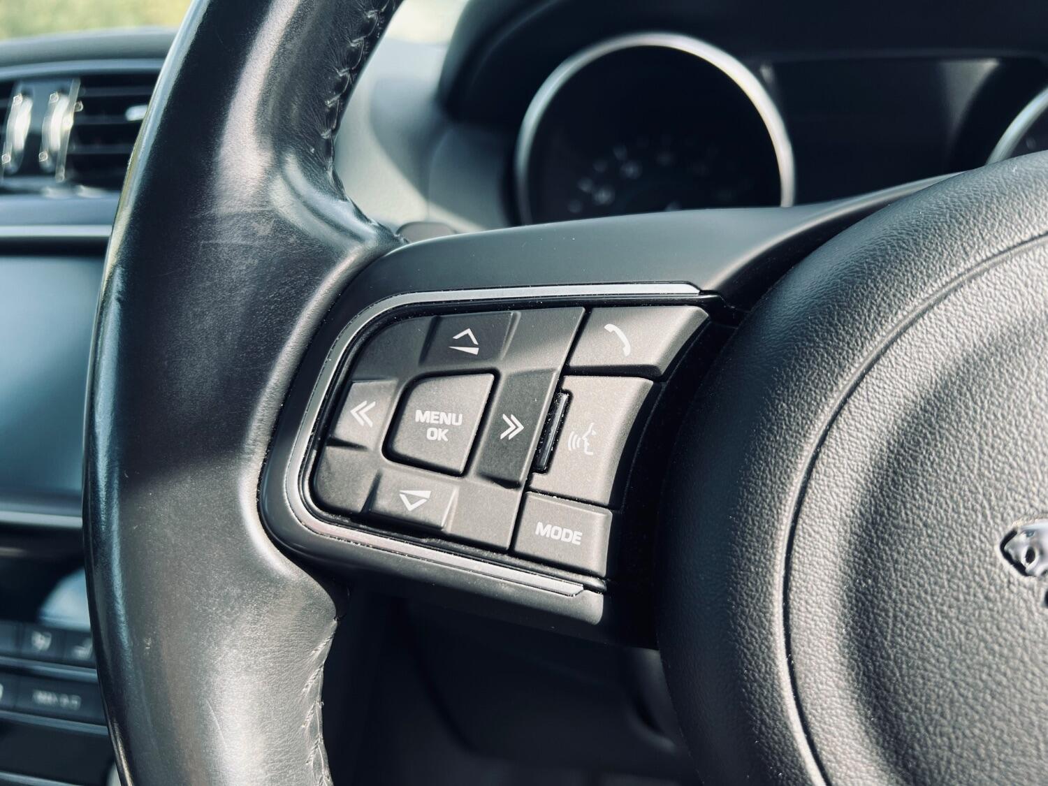 Used Jaguar F-Pace 2016 for sale - 77830096: Photo 26