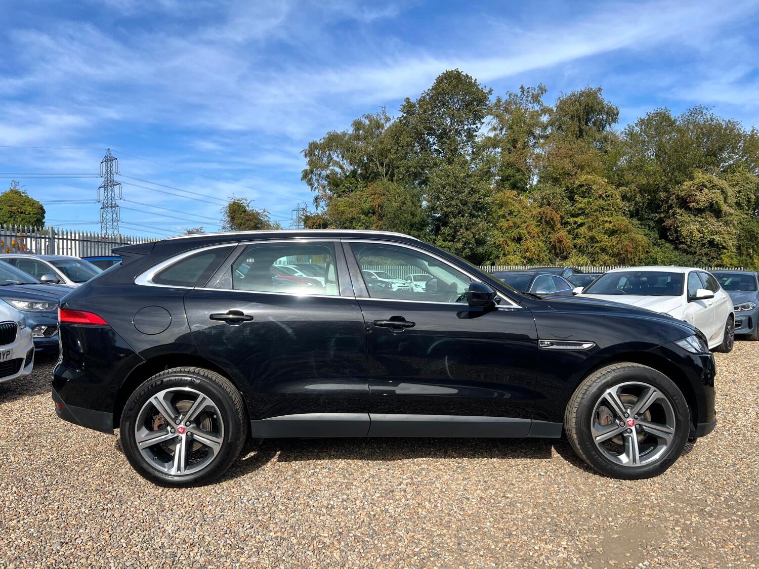 Used Jaguar F-Pace 2016 for sale - 77830096: Photo 3
