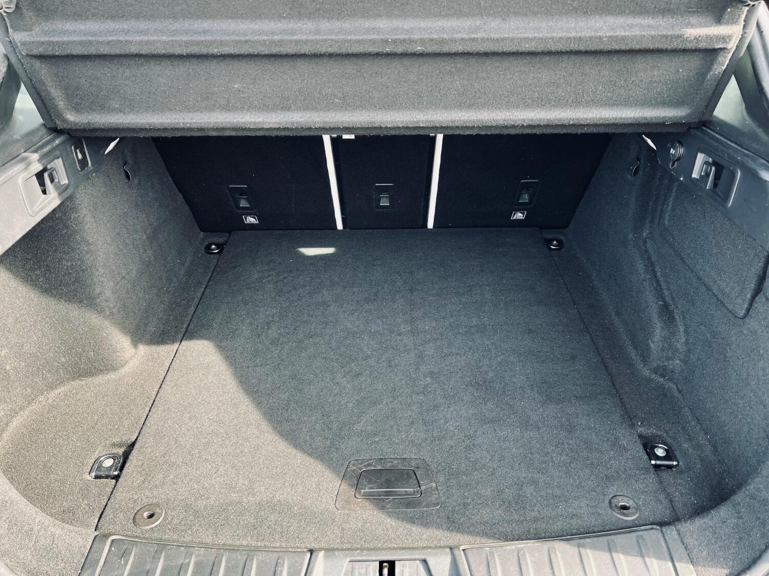 Used Jaguar F-Pace 2016 for sale - 77830096: Photo 33