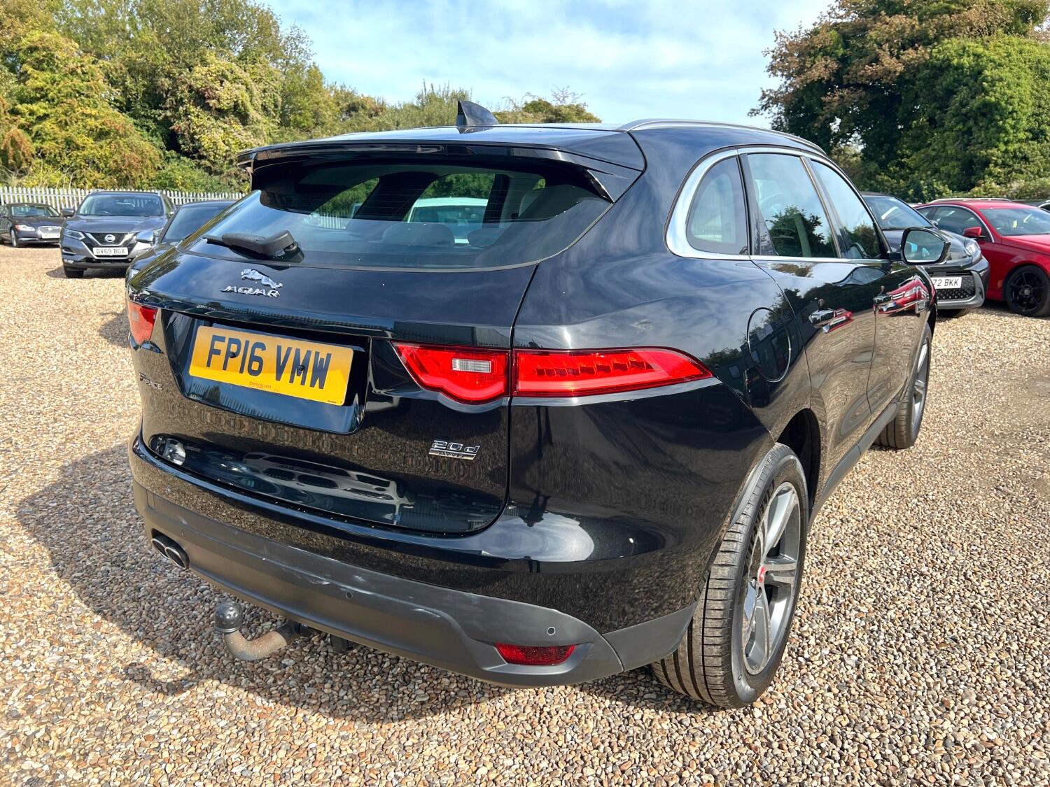 Used Jaguar F-Pace 2016 for sale - 77830096: Photo 5
