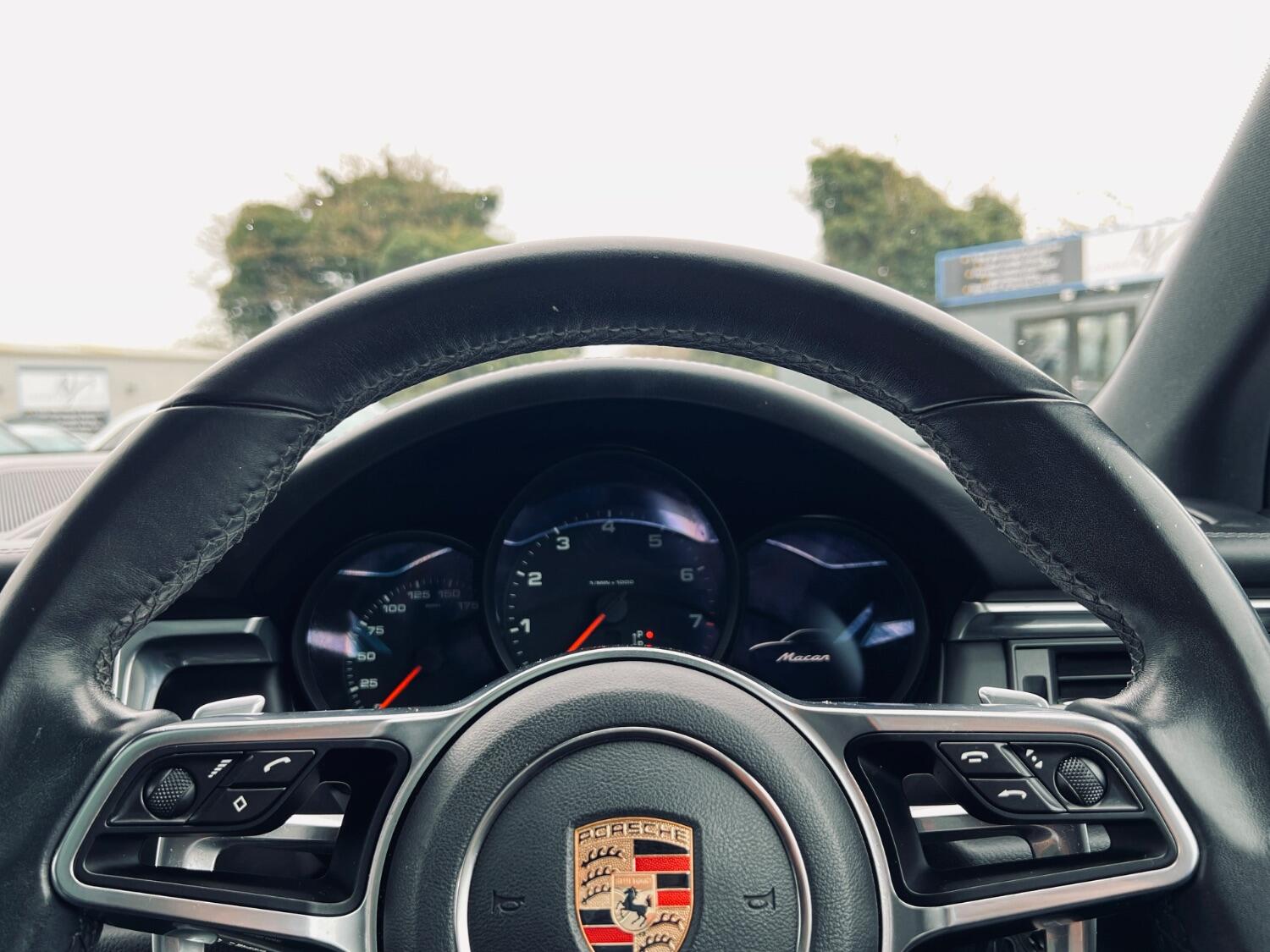 Used Porsche Macan 2018 for sale - 76793138: Photo 17