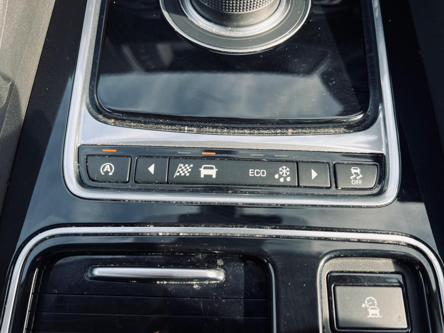 Used Jaguar F-Pace 2016 for sale - 76716174: Photo 25