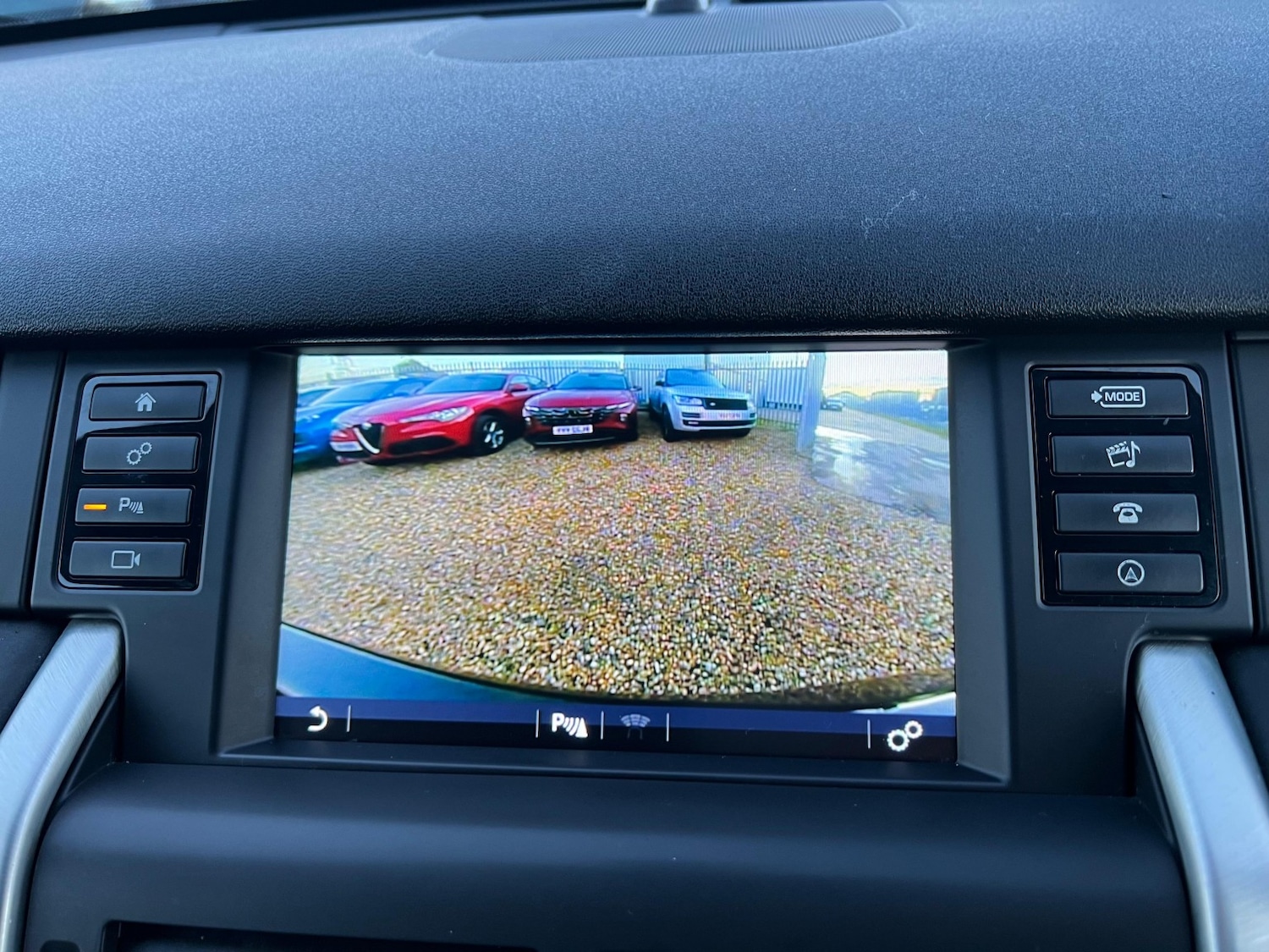 Used Land Rover Discovery Sport 2018 for sale - 76918426: Photo 19