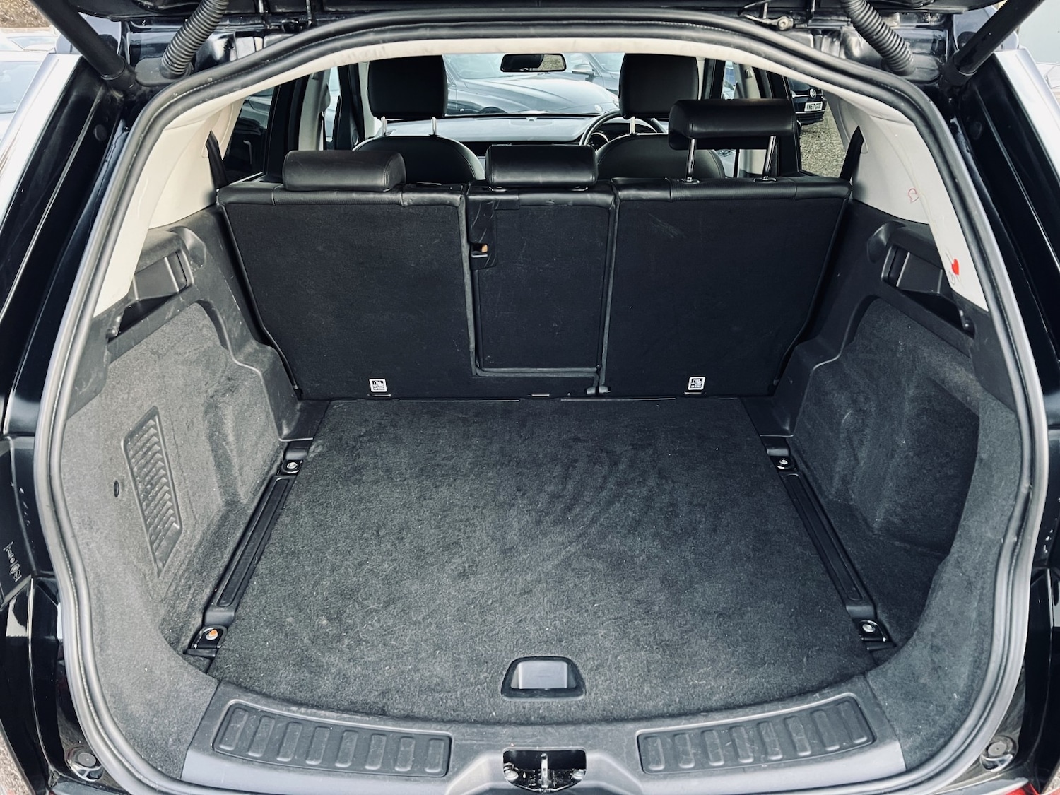 Used Land Rover Discovery Sport 2018 for sale - 76918426: Photo 35