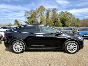 Used Tesla Model X 2018 for sale - 76968587: Photo