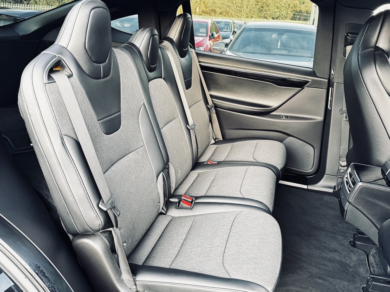 Used Tesla Model X 2018 for sale - 76968587: Photo 30