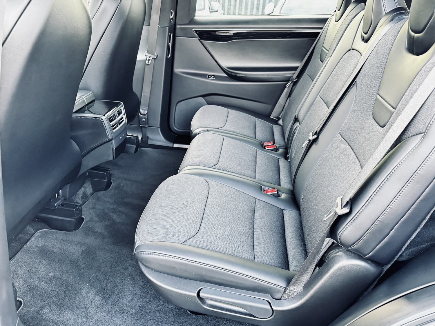 Used Tesla Model X 2018 for sale - 76968587: Photo 31