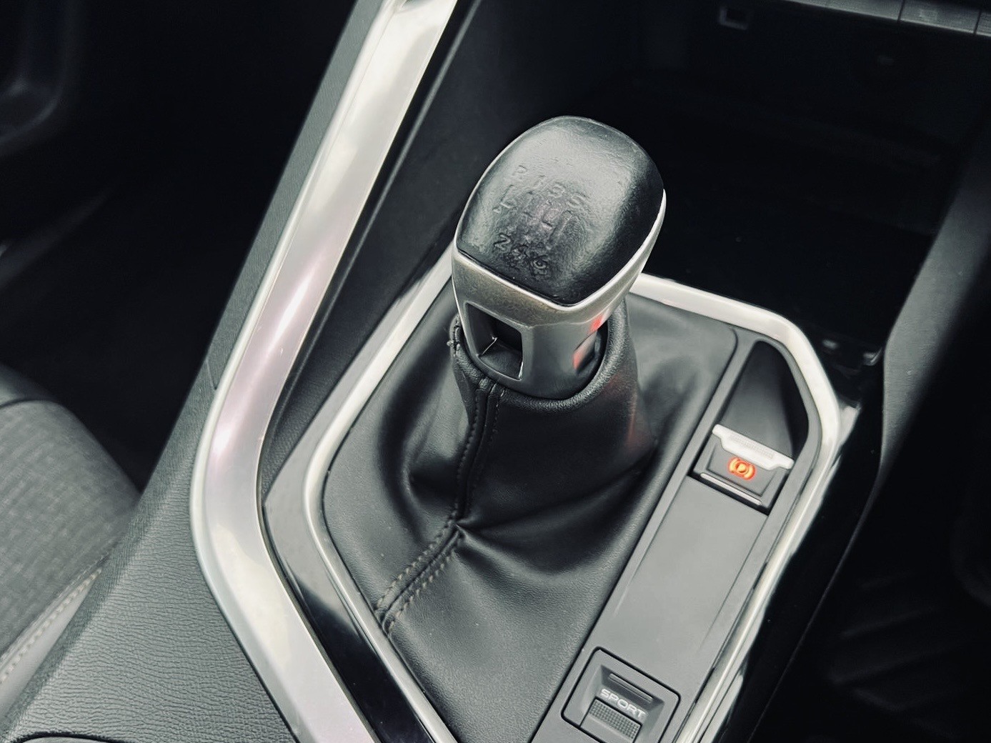 Used Peugeot 5008 2019 for sale - 76924515: Photo 28