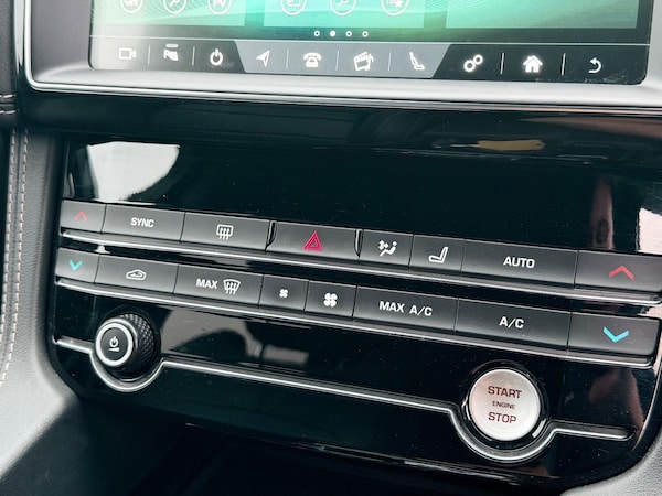 Used Jaguar F-Pace 2019 for sale - 76293253: Photo 23