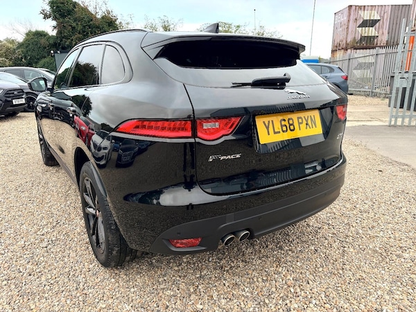 Used Jaguar F-Pace 2019 for sale - 76293253: Photo 9