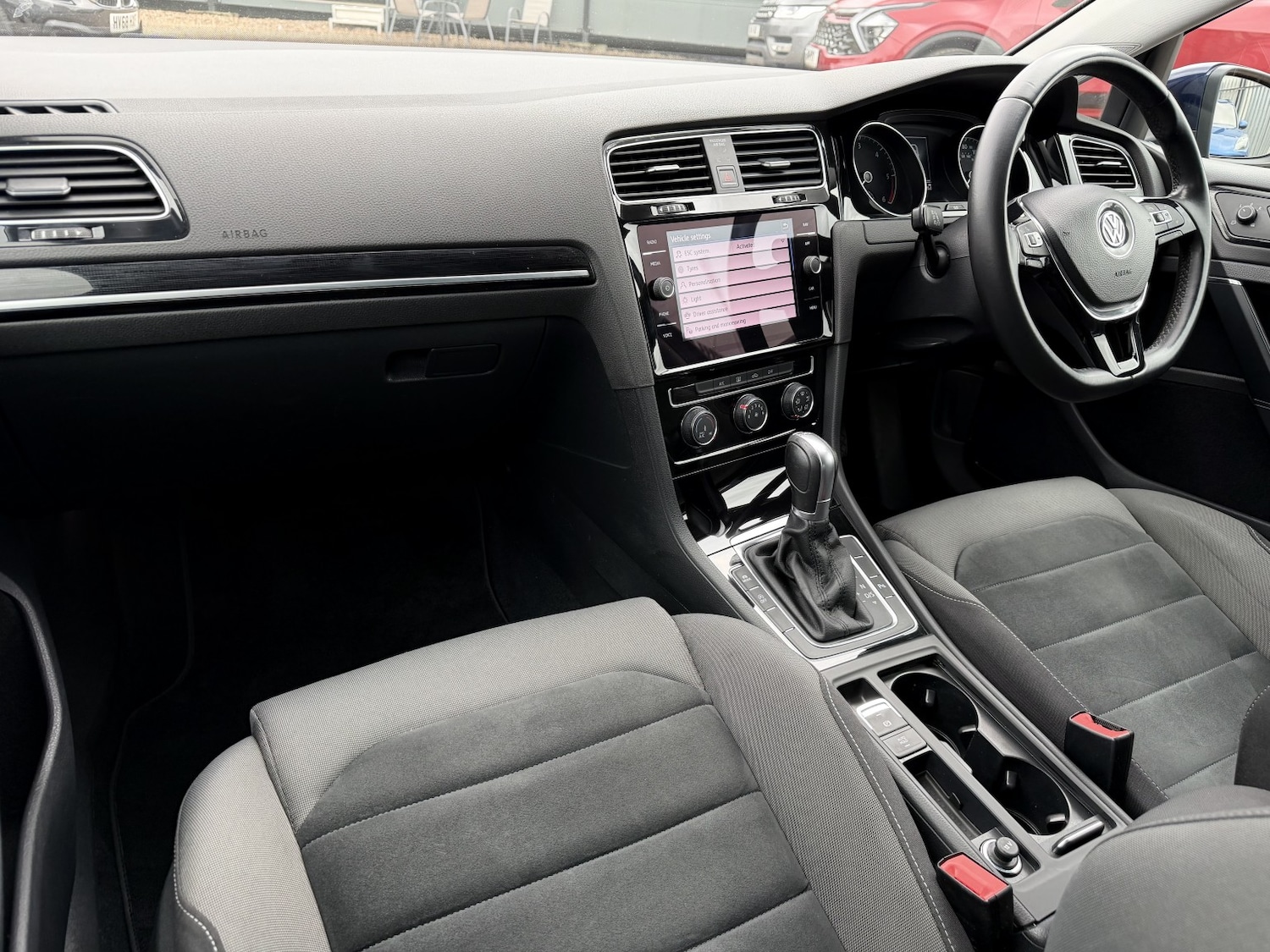 Used Volkswagen Golf 2017 for sale - 76716163: Photo 19