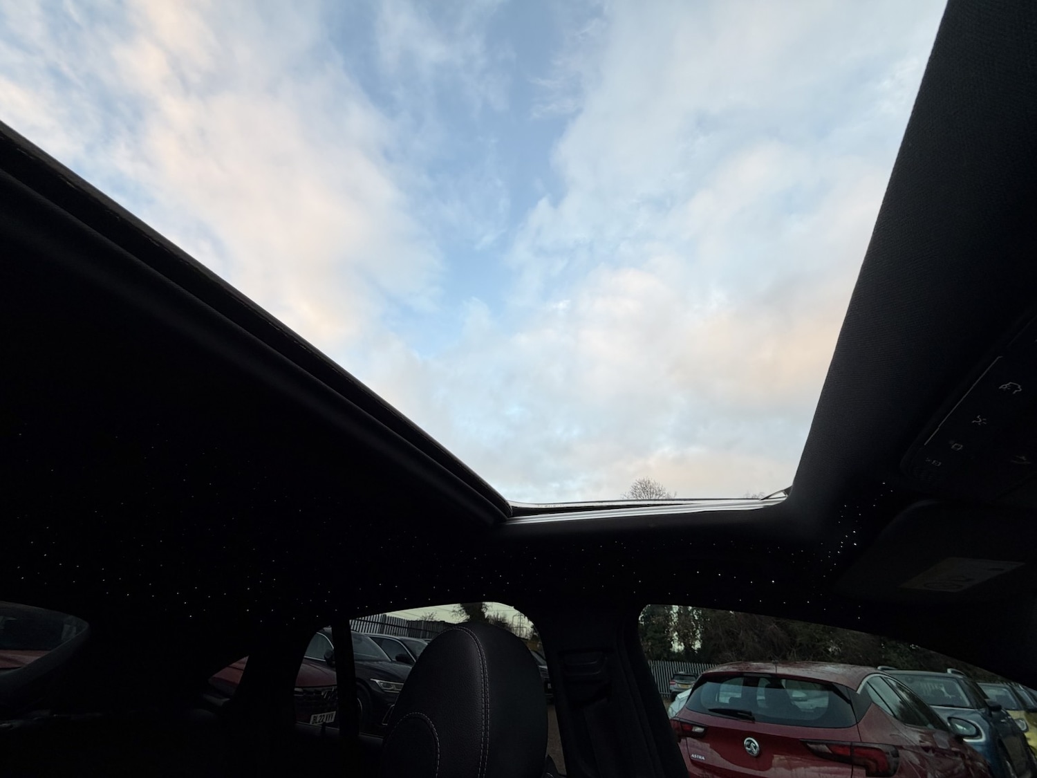 Used Mercedes-Benz GLC 2018 for sale - 77233788: Photo 18