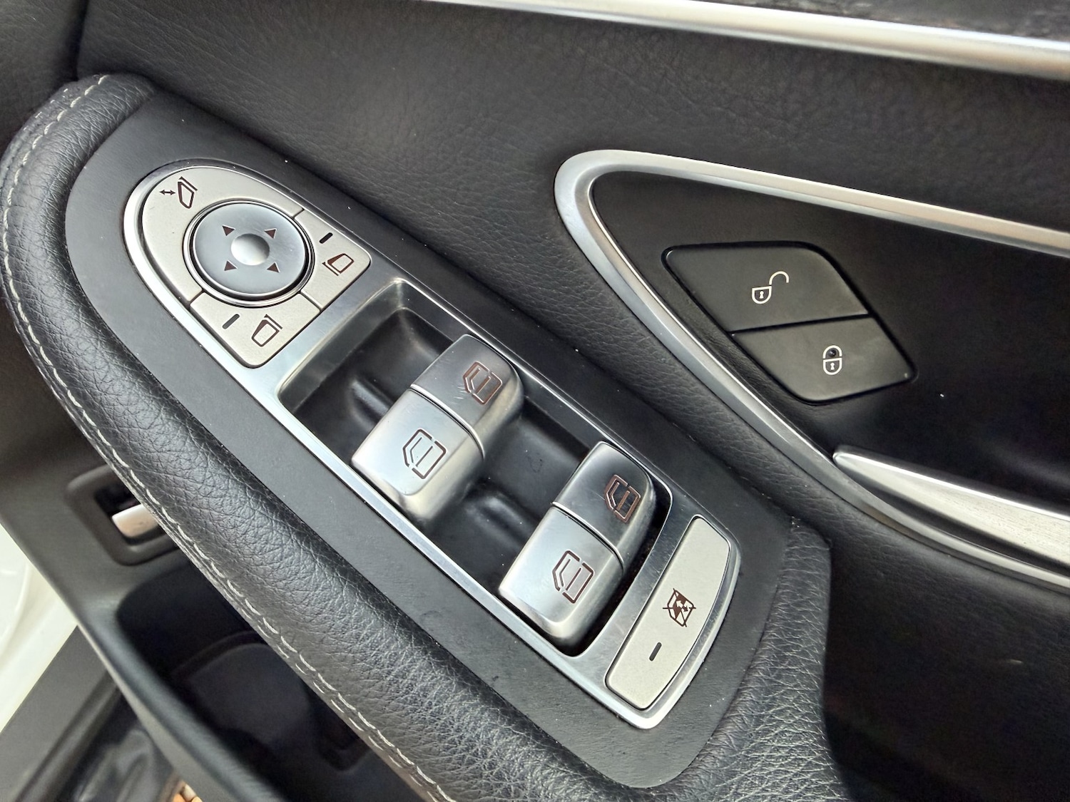 Used Mercedes-Benz GLC 2018 for sale - 77233788: Photo 24