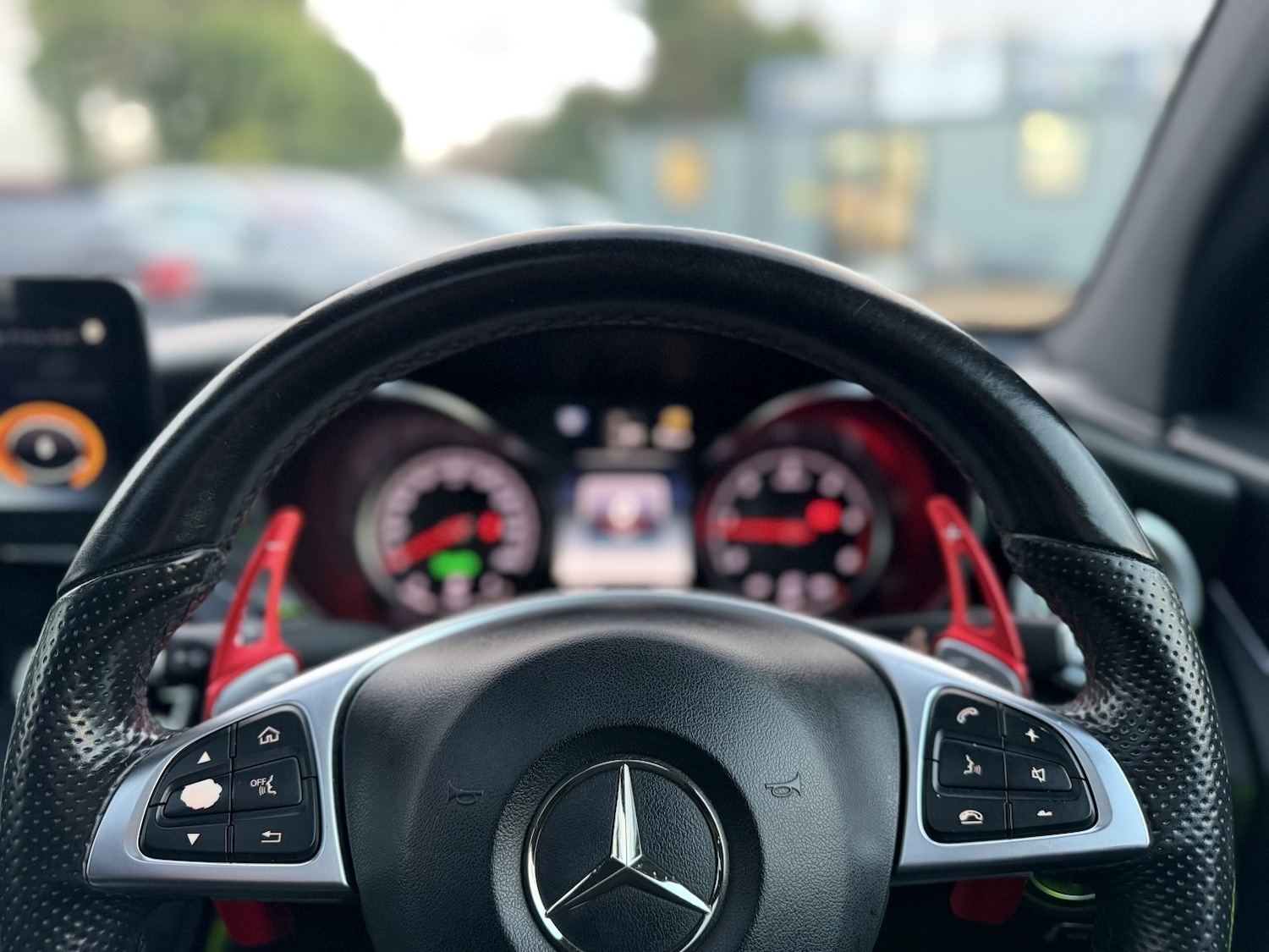 Used Mercedes-Benz GLC 2018 for sale - 77233788: Photo 27