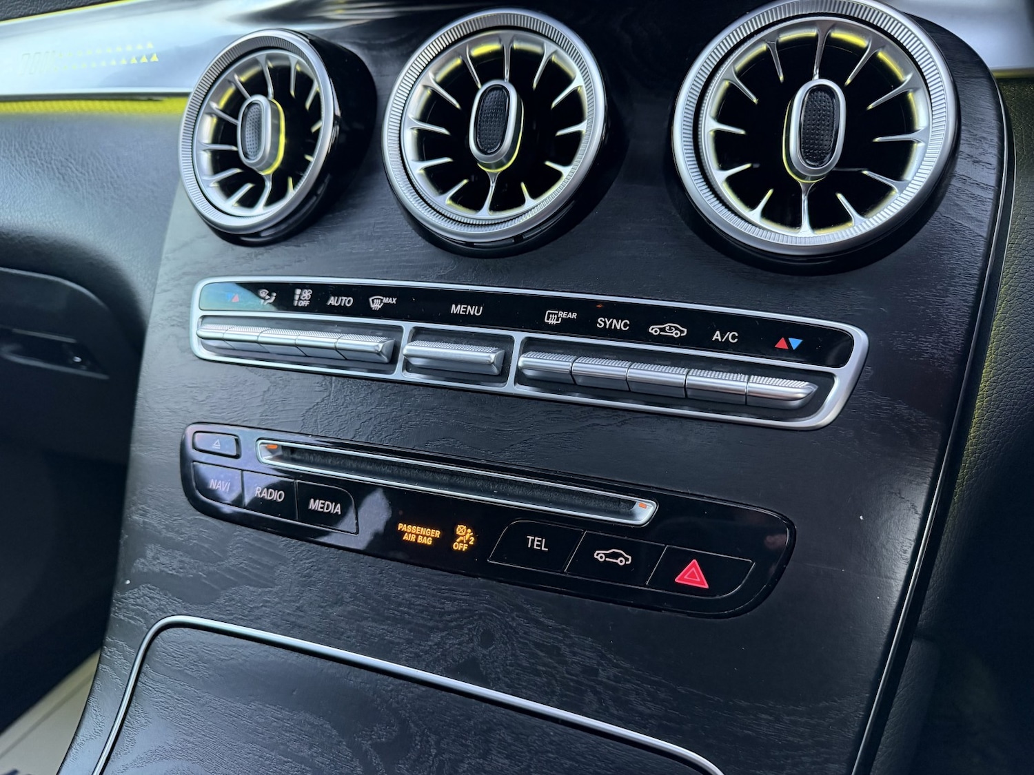 Used Mercedes-Benz GLC 2018 for sale - 77233788: Photo 31