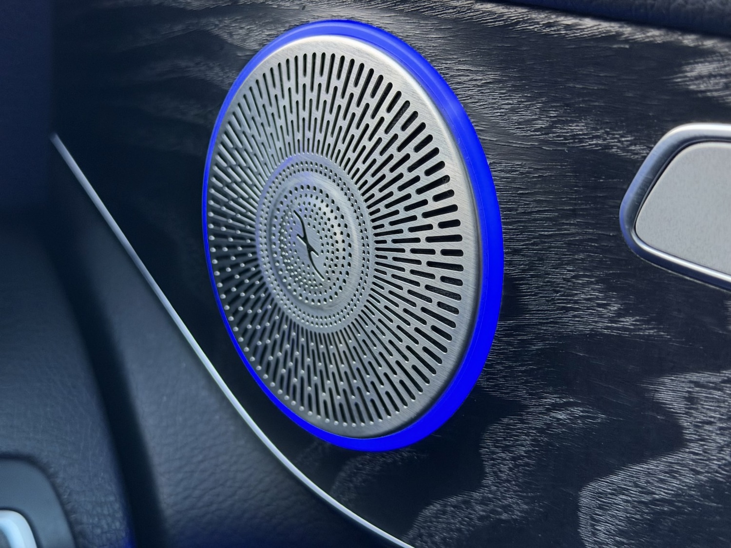 Used Mercedes-Benz GLC 2018 for sale - 77233788: Photo 33