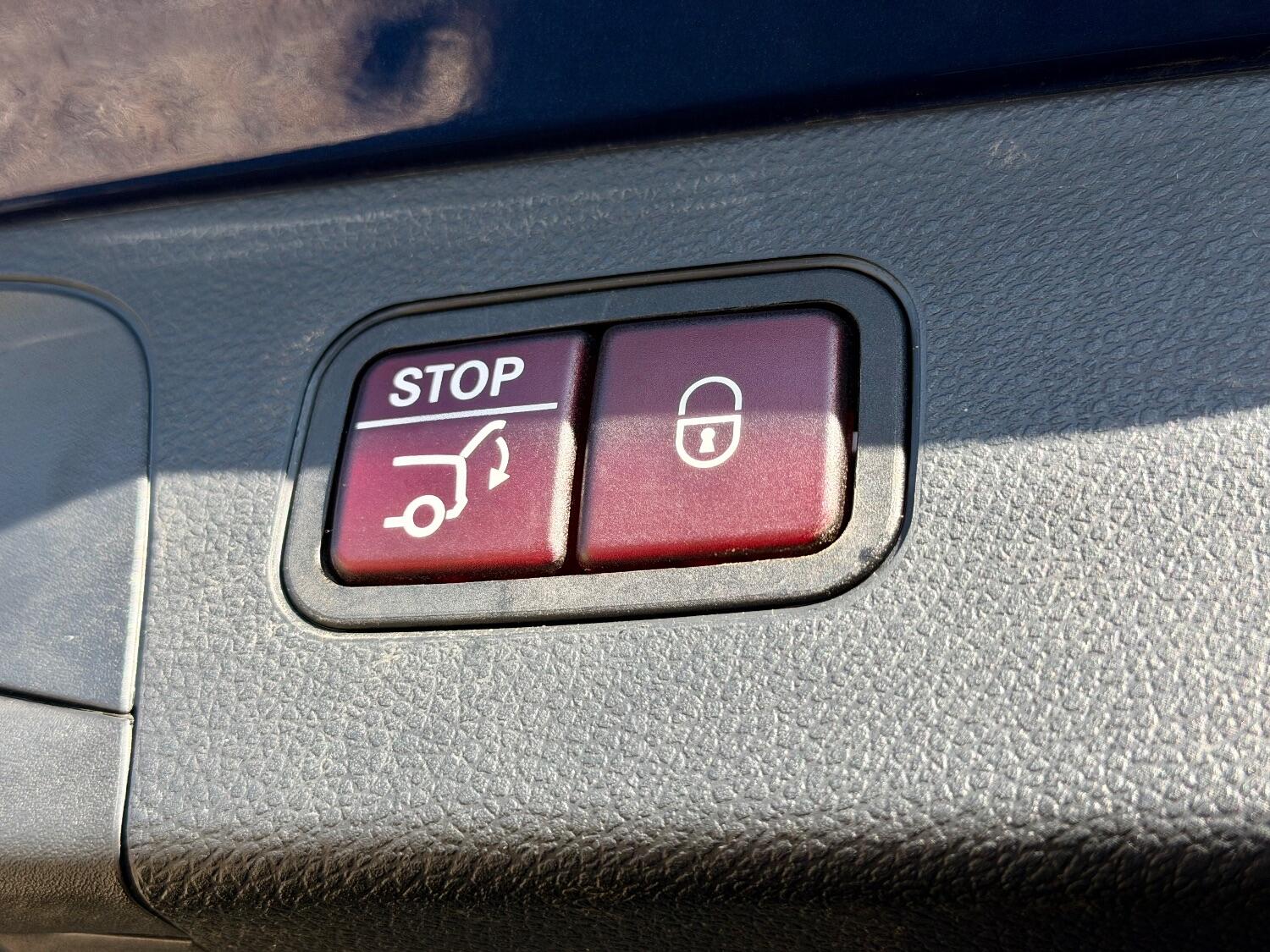 Used Mercedes-Benz GLC 2017 for sale - 76716172: Photo 38