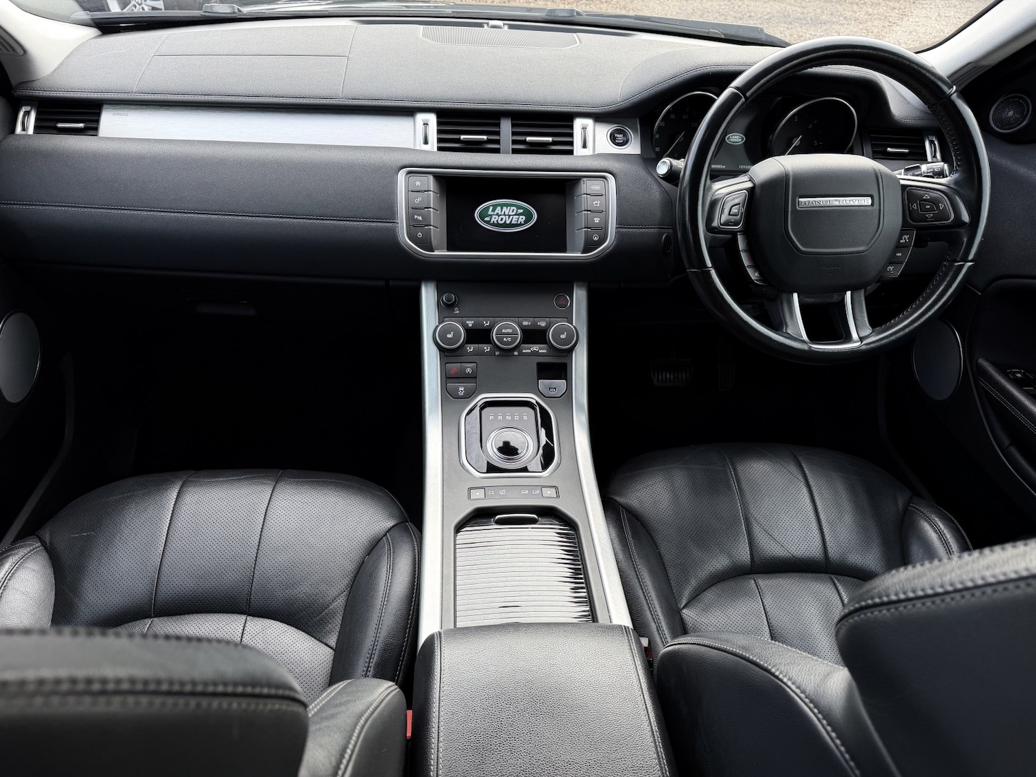 Used Land Rover Range Rover Evoque 2018 for sale - 76716159: Photo 11