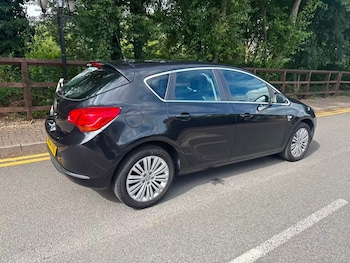 Used Vauxhall Astra 2015 for sale - 79130688: Photo
