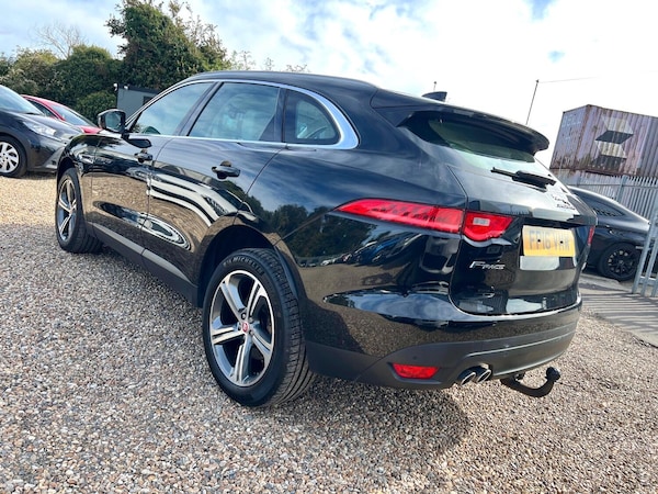 Used Jaguar F-Pace 2016 for sale - 76063907: Photo 10